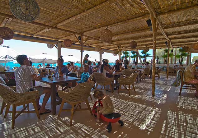 Ο χώρος του εστιατορίου Τράτα